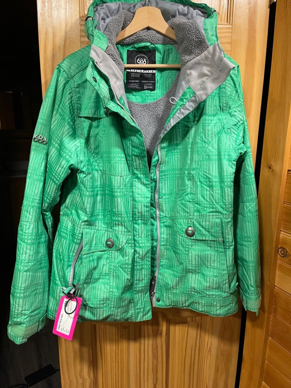 686 Green Plaid Snowboard Jacket with Fleece Lining
